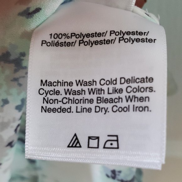 DKNY Loose-Fitting Blouse - Picture 4 of 4